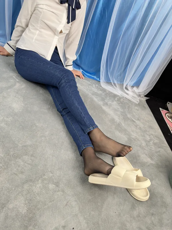 三禾摄影 No.024 牛仔裤里丝 帆布鞋 高跟 - 三禾摄影